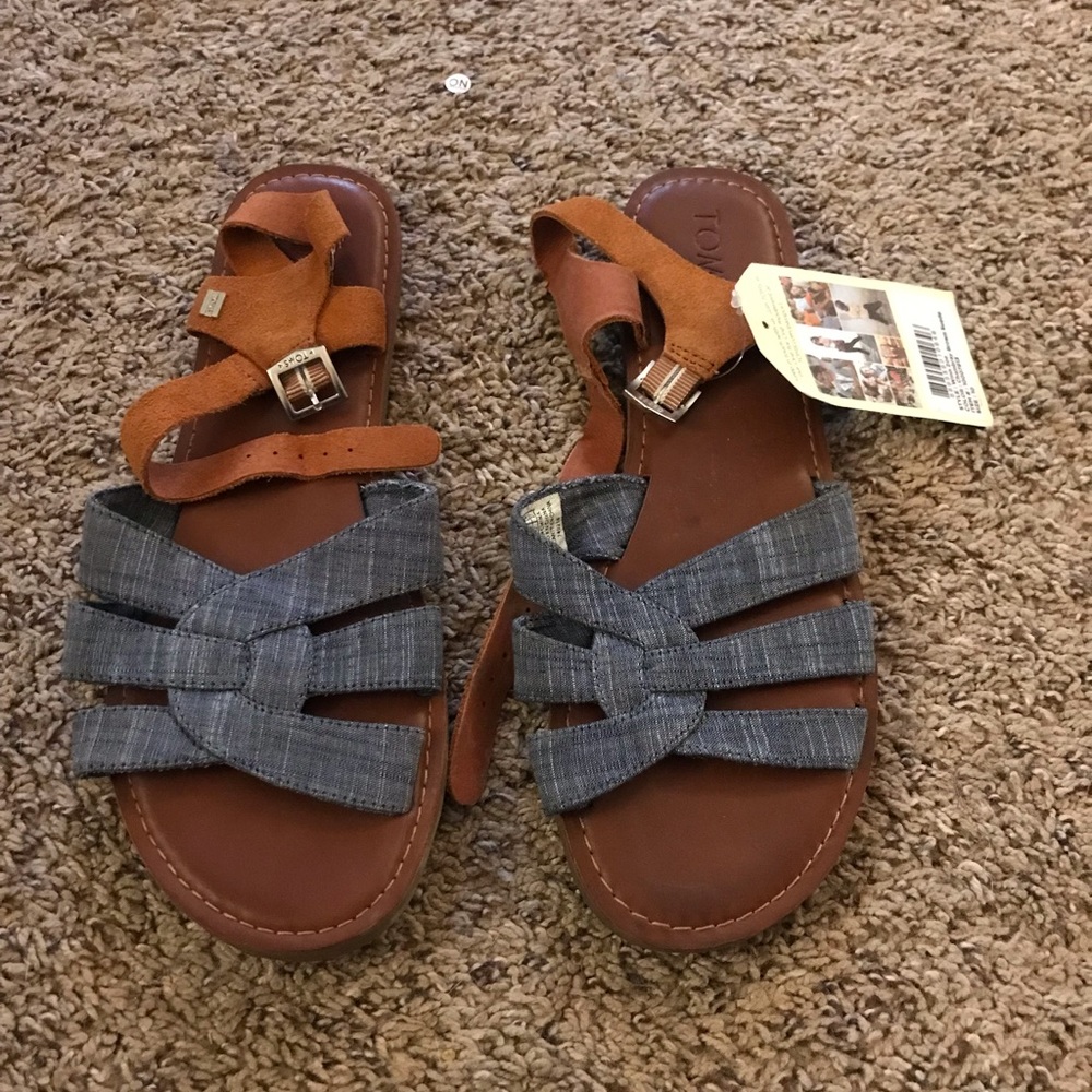 Toms sandals